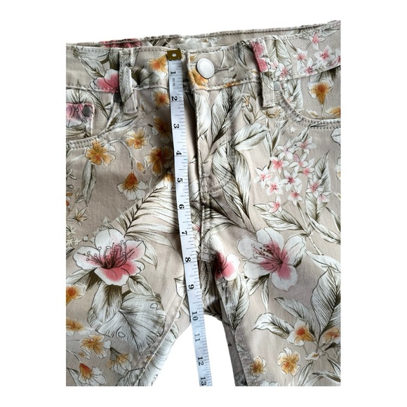 SUKO JEANS Floral Pull on Shorts Size 4 - Picture 5 of 12